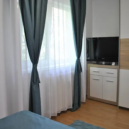 Apartament Freya アパート